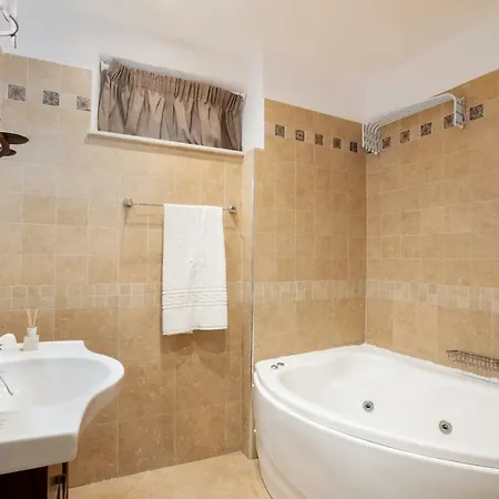 A33 Rhodes Old Town House *