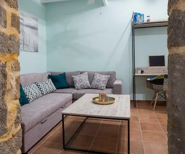 A33 Rhodes Old Town House * Rhodes City