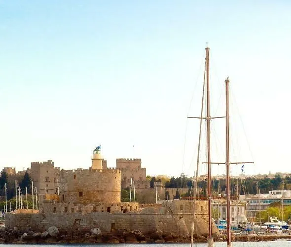 A33 Rhodes Old Town House *